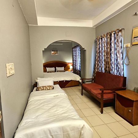 Hotel Vishal Siliguri Zewnętrze zdjęcie