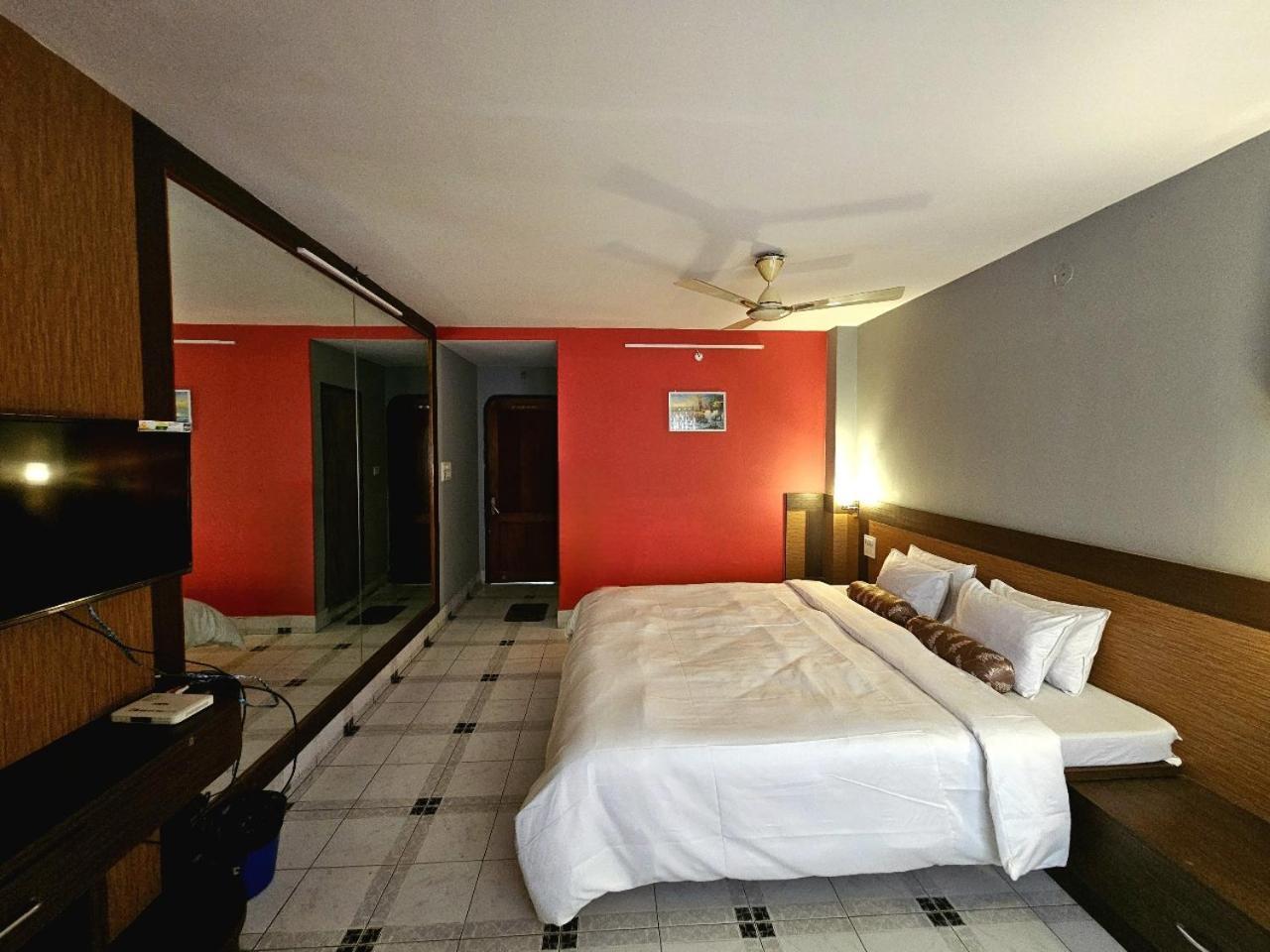 Hotel Vishal Siliguri Zewnętrze zdjęcie