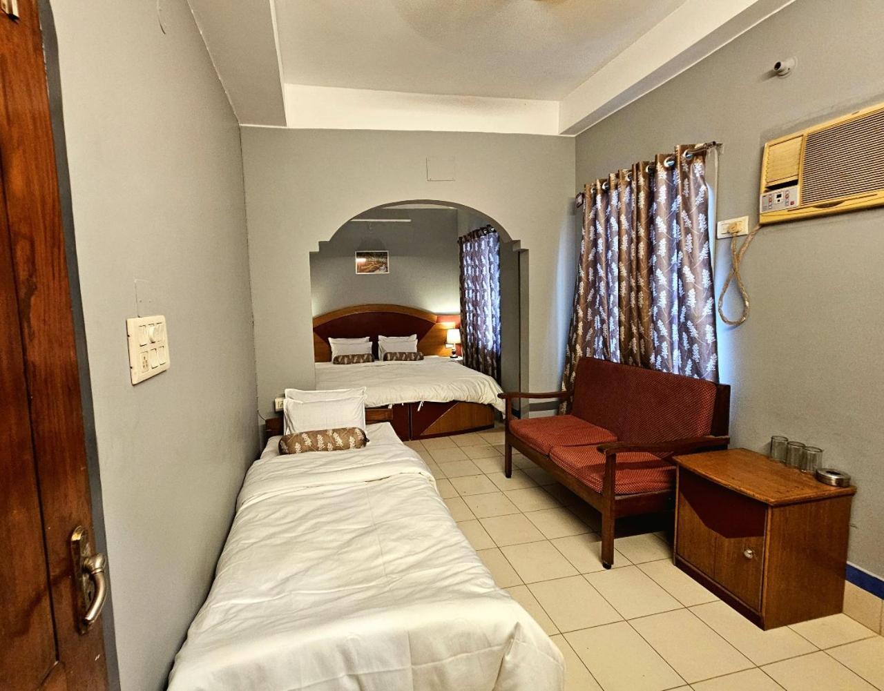 Hotel Vishal Siliguri Zewnętrze zdjęcie