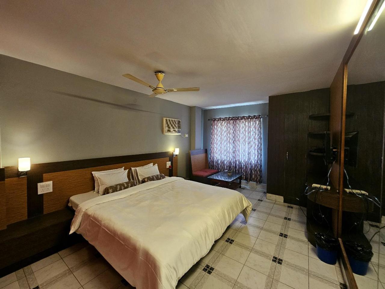 Hotel Vishal Siliguri Zewnętrze zdjęcie